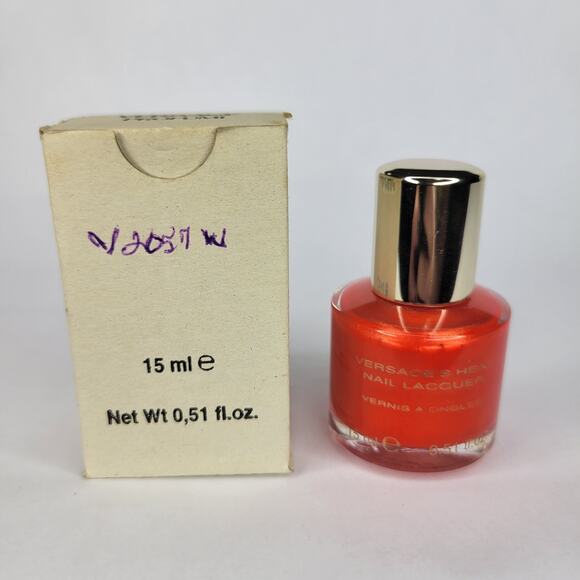 Versace Profumi Versace's Heat Lacquer Vernis Nail Colour "V2057" Nail Polish - Picture 2 of 10